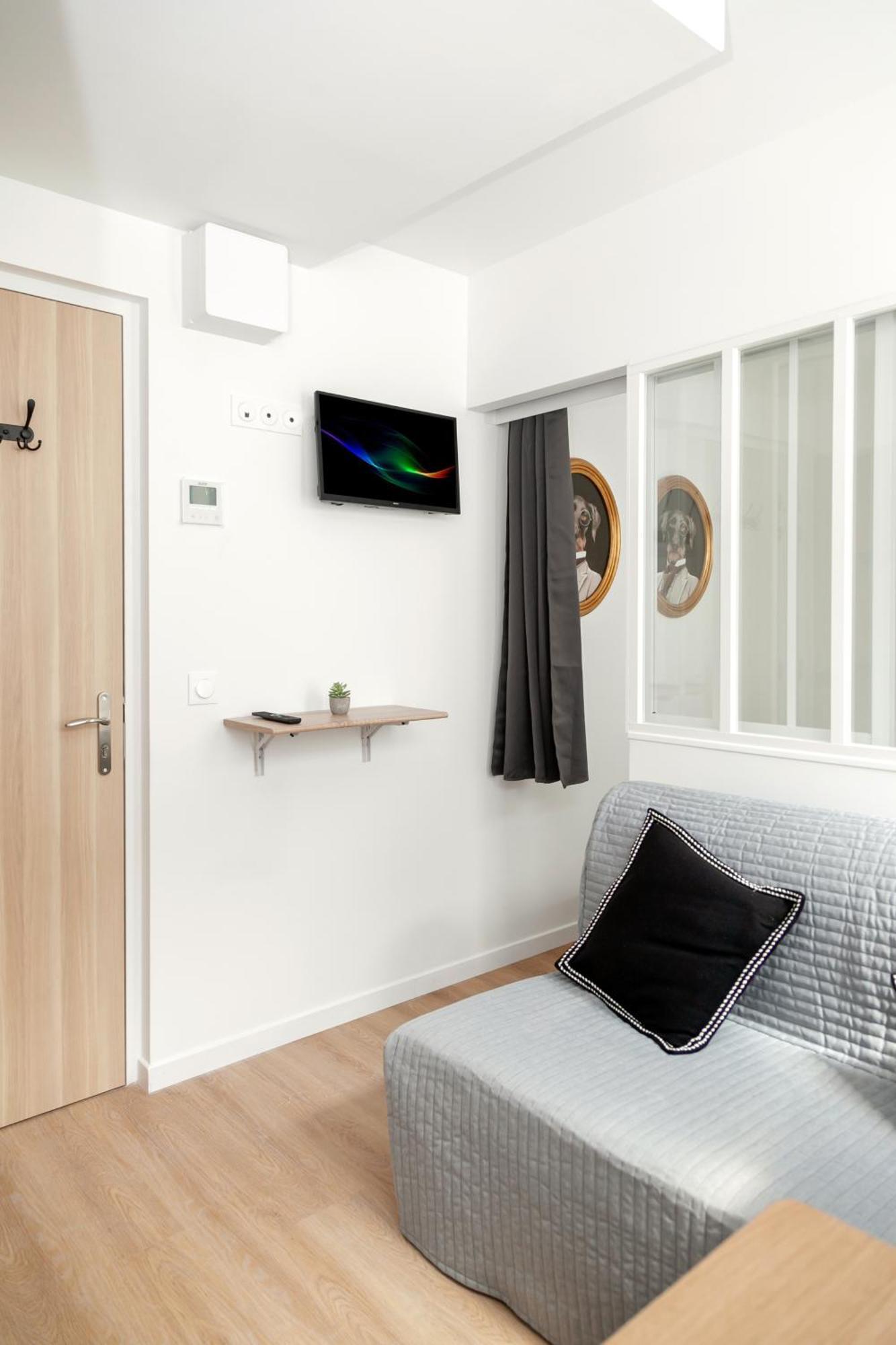 Apartment Nets - Buttes Chaumont Paris