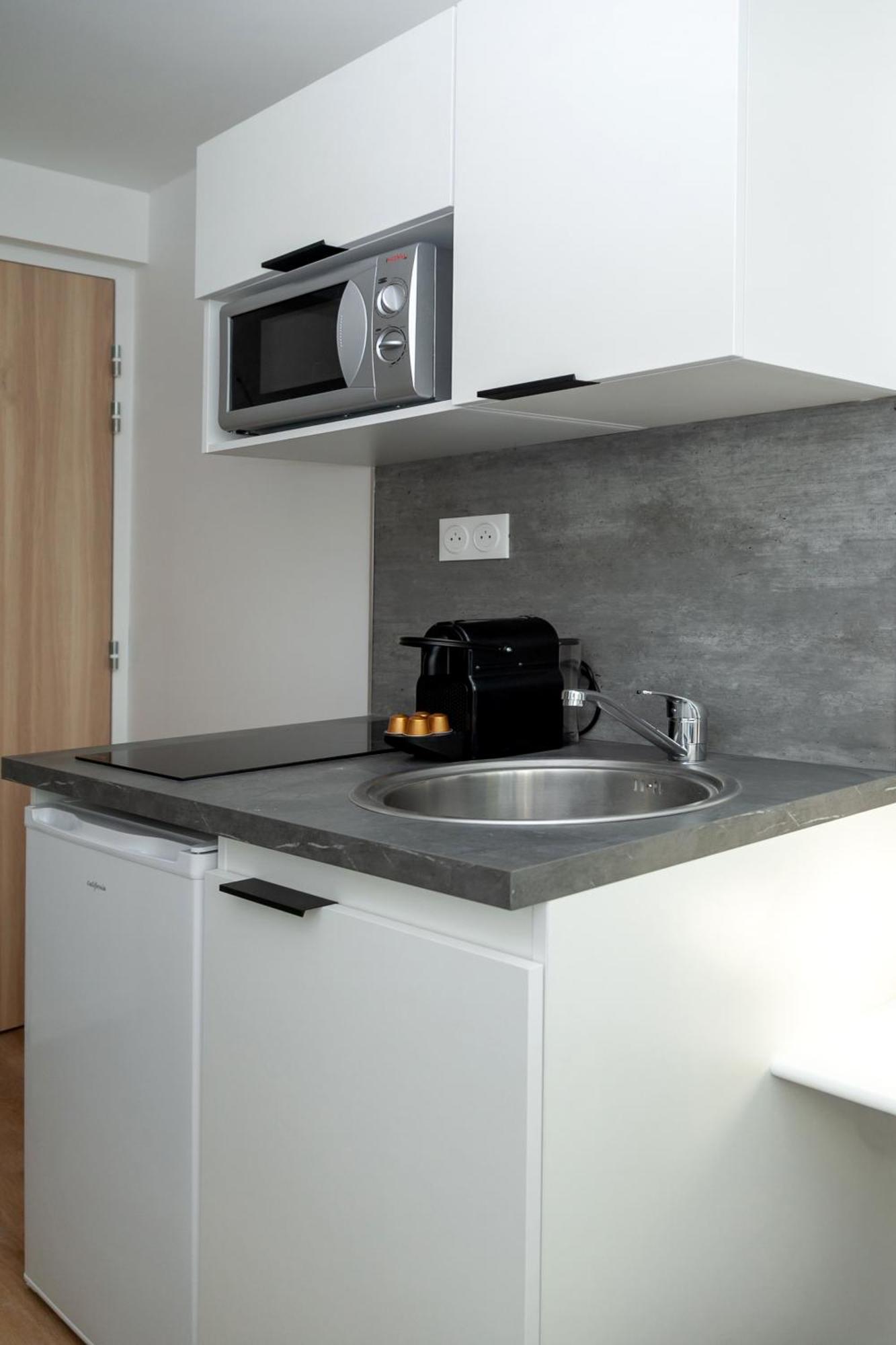 Apartment Nets - Buttes Chaumont *